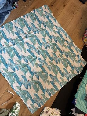 Little Unicorn muslin baby blanket Surfer & Waves pattern